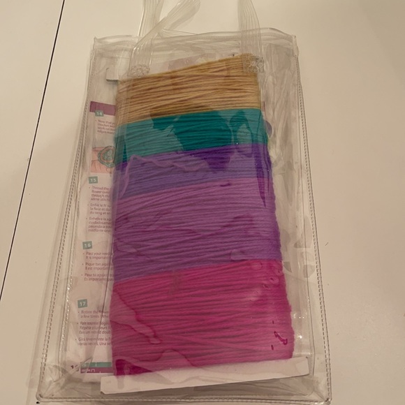 Hooked on crochet kids craft set - Picture 3 of 5